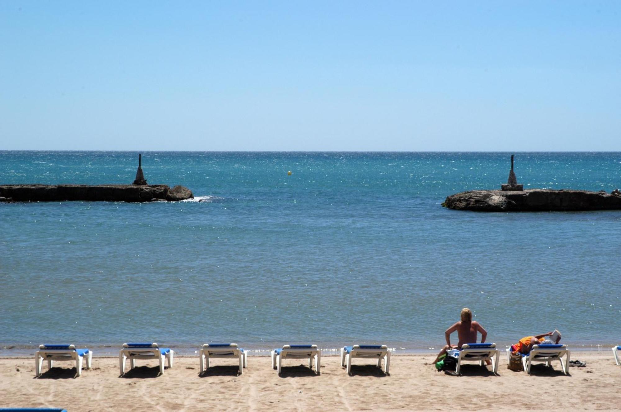 Alenti Sitges Hotel Bagian luar foto